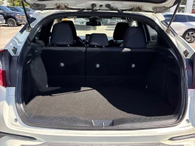 Toyota C-HR * FWD * CARFAX *  | Mobile.bg � ����� ������ 12
