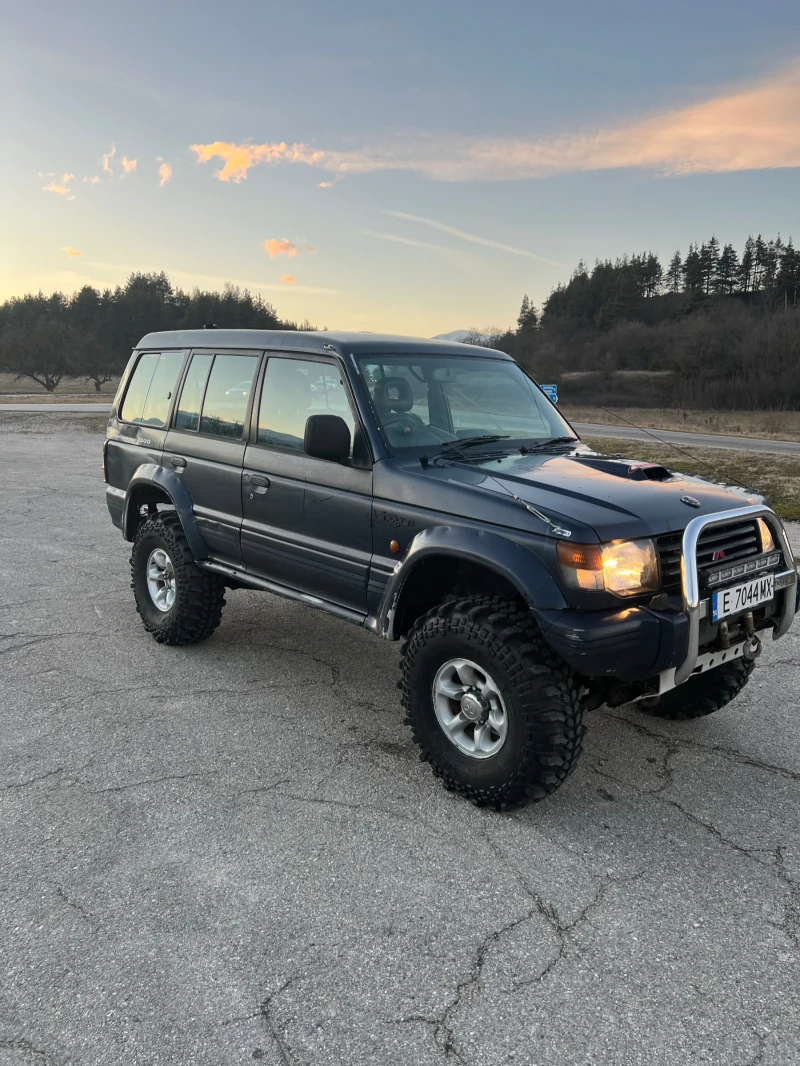 Mitsubishi Pajero 2.8 дълга база , снимка 2 - Автомобили и джипове - 48500153