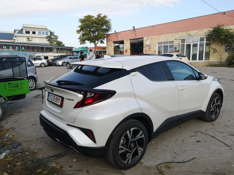 Toyota C-HR 2.0 HYB E-CVT Club, снимка 4 - Автомобили и джипове - 49109774