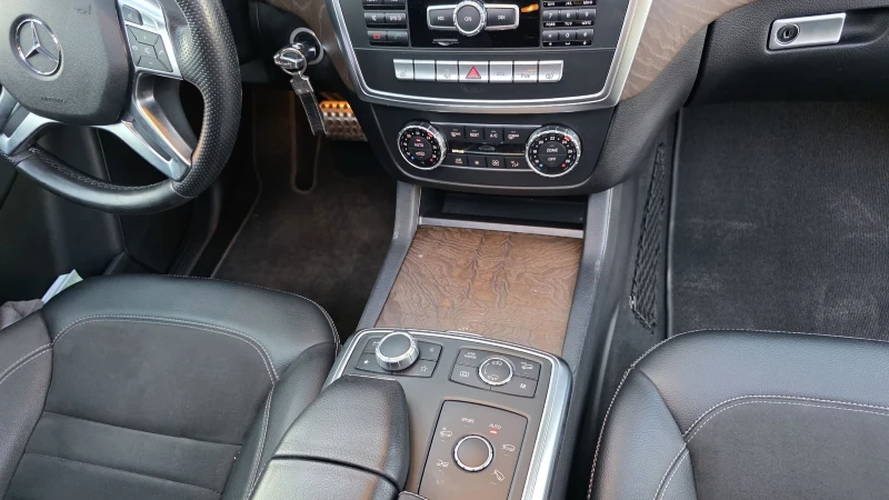 Mercedes-Benz ML 400 Ml 400, снимка 13 - Автомобили и джипове - 52369162