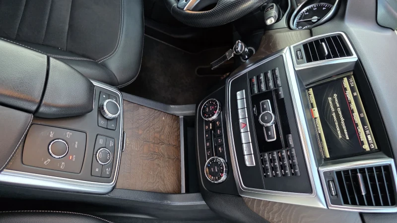 Mercedes-Benz ML 400 Ml 400, снимка 12 - Автомобили и джипове - 52369162