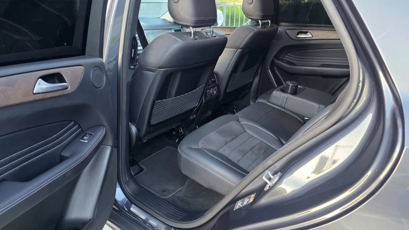 Mercedes-Benz ML 400 Ml 400, снимка 8 - Автомобили и джипове - 52369162