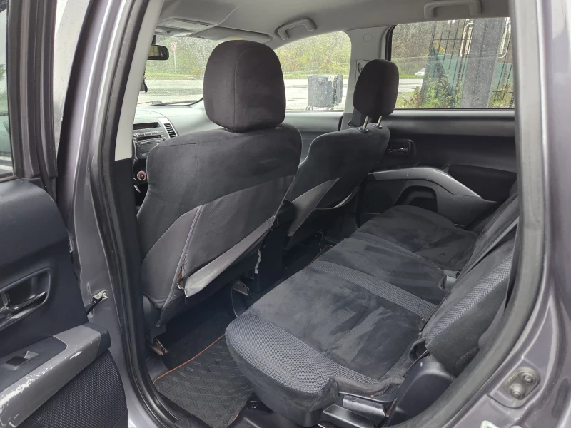 Mitsubishi Outlander 2, 2 tdi 163 hp 7-местен, снимка 12 - Автомобили и джипове - 52562994