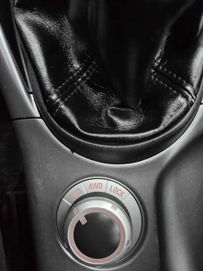 Mitsubishi Outlander 2, 2 tdi 163 hp 7-местен, снимка 16 - Автомобили и джипове - 52562994