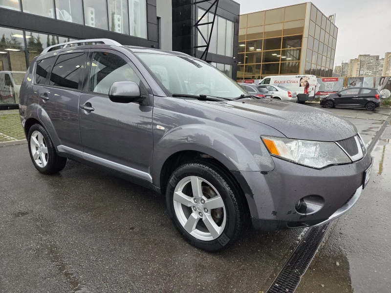 Mitsubishi Outlander 2, 2 tdi 163 hp 7-местен, снимка 4 - Автомобили и джипове - 52562994