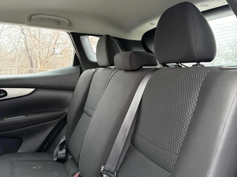 Nissan Qashqai * AWD CVT / BLIND SPOT/APPLE CARPLAY/CARFAX , снимка 12 - Автомобили и джипове - 52951835