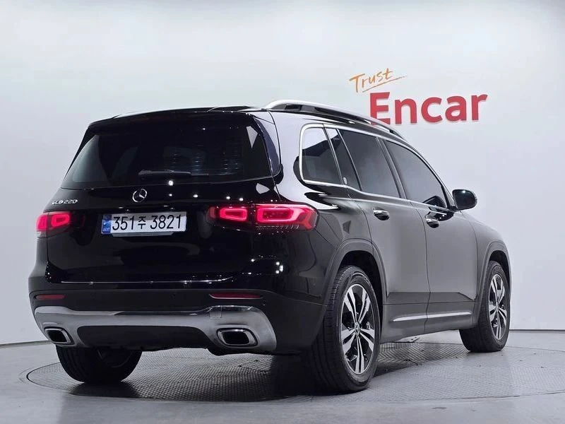 Mercedes-Benz GLB 220, снимка 2 - Автомобили и джипове - 56737318