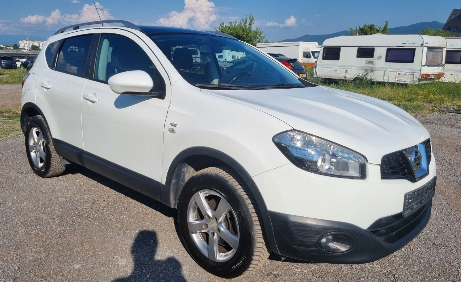 Nissan Qashqai 2.0dci 4x4 Авоматик - изображение 2