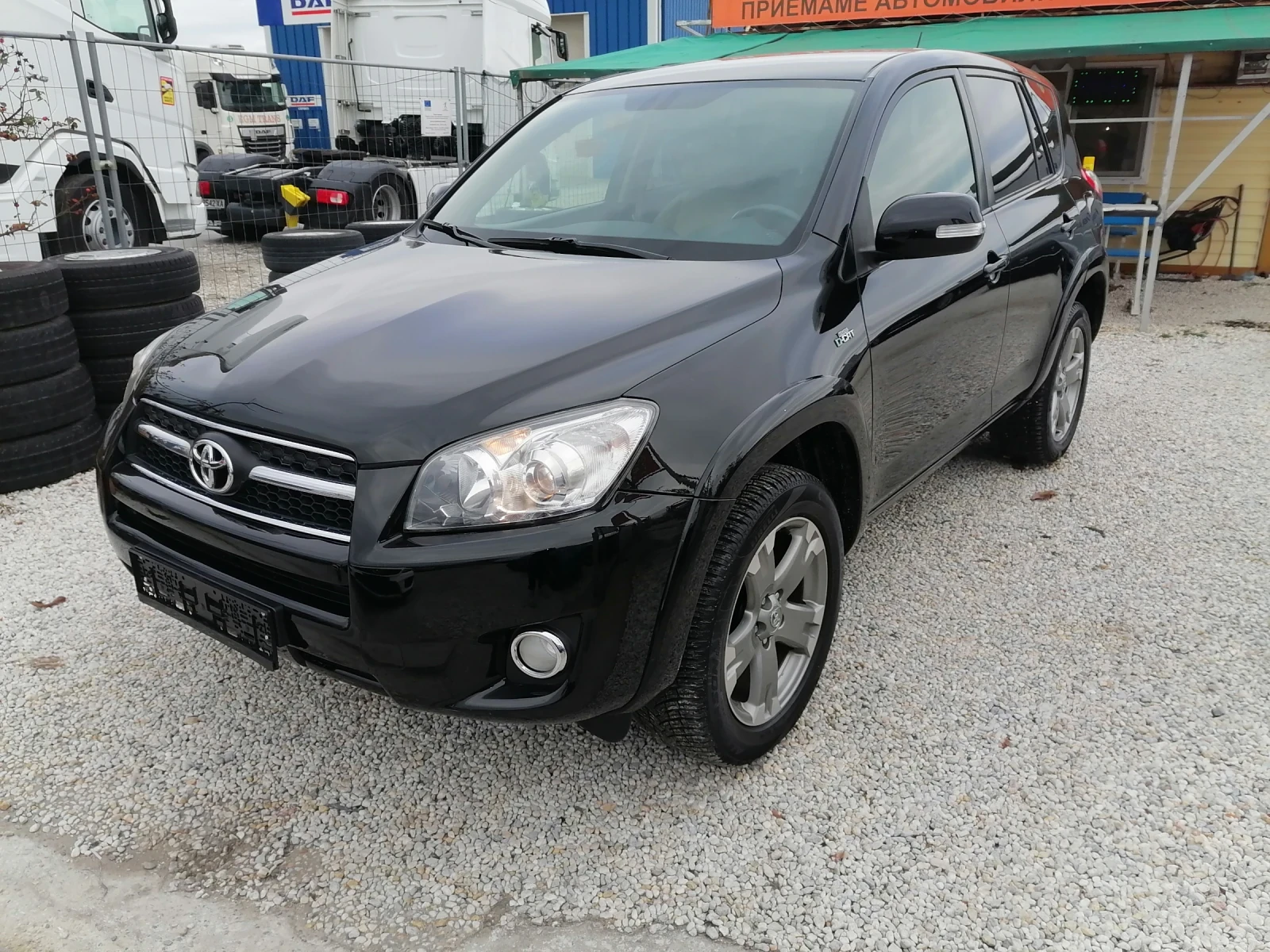 Toyota Rav4 FUII - ПОДГРЕВ-КАМЕРА-КОЖА-NAVI-2.2 4X4 150kc - изображение 2