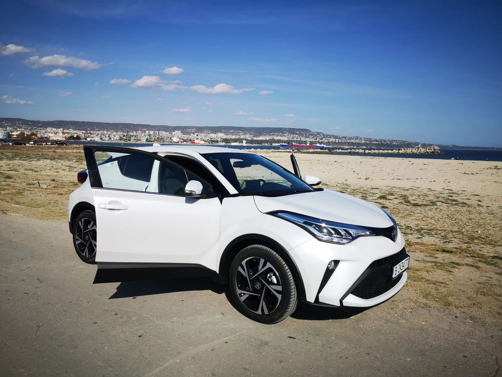 Toyota C-HR 2.0 HYB E-CVT Club - изображение 6