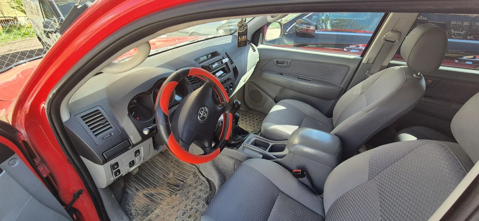 Toyota Hilux  - изображение 7