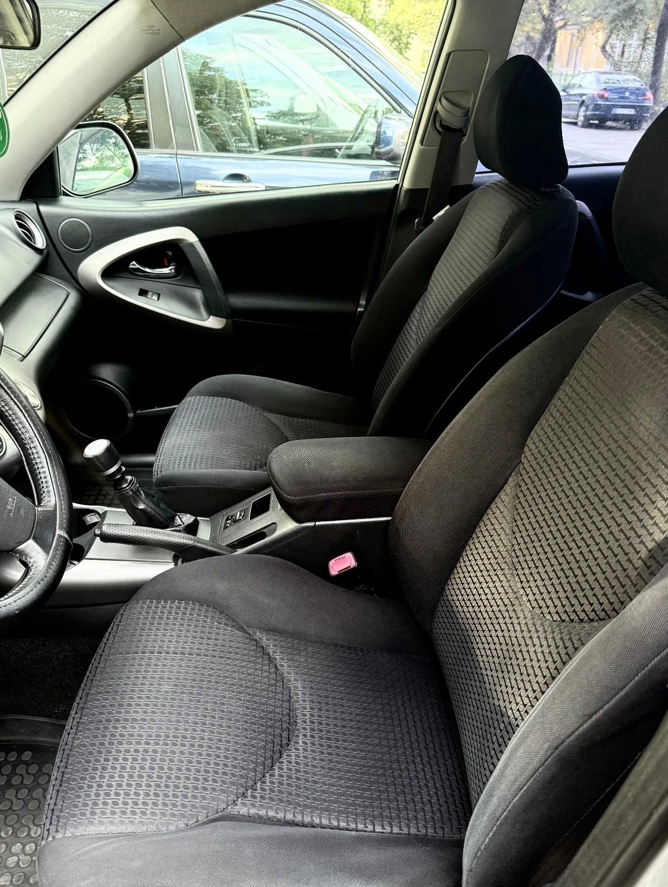 Toyota Rav4 Тойота Рав4 4х4 2.2 177кс Toyota Rav4 2007г | Mobile.bg — изображение 11