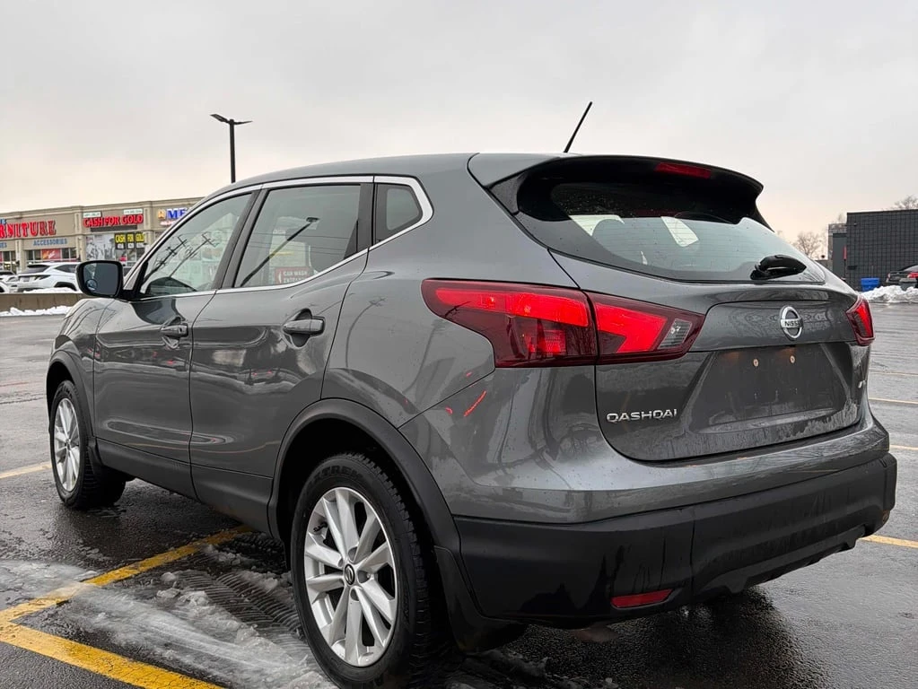 Nissan Qashqai * AWD CVT / BLIND SPOT/APPLE CARPLAY/CARFAX  - изображение 3