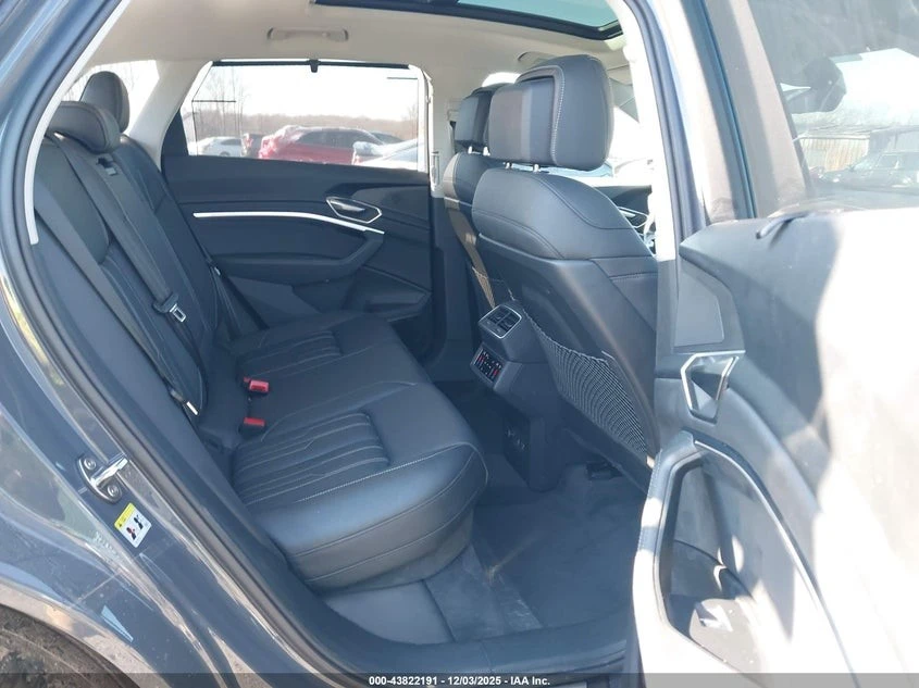 Audi Q8 E-TRON PRESTIGE � ����������� & ���� ������ | Mobile.bg � ����������� 15