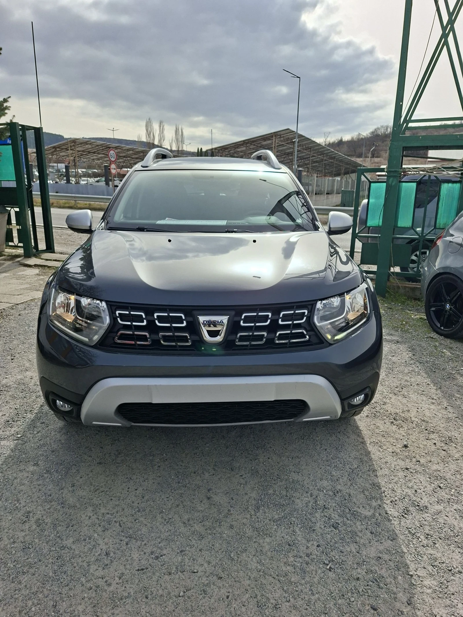 Dacia Duster 1.5 NAVI 4X4, снимка 3 - Автомобили и джипове - 53903032