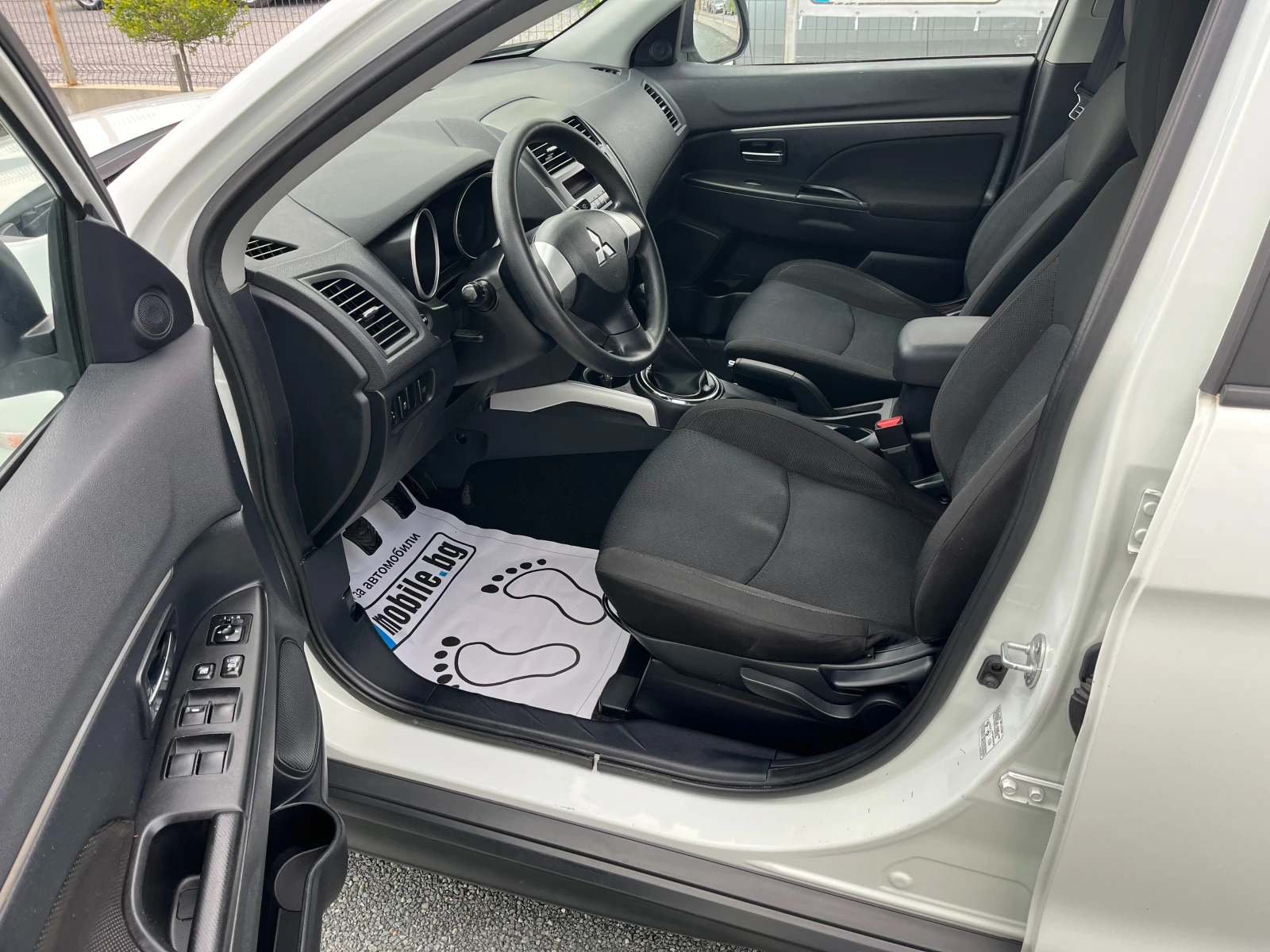 Mitsubishi ASX 1.6i-Газов Инжекцион, снимка 13 - Автомобили и джипове - 54389429