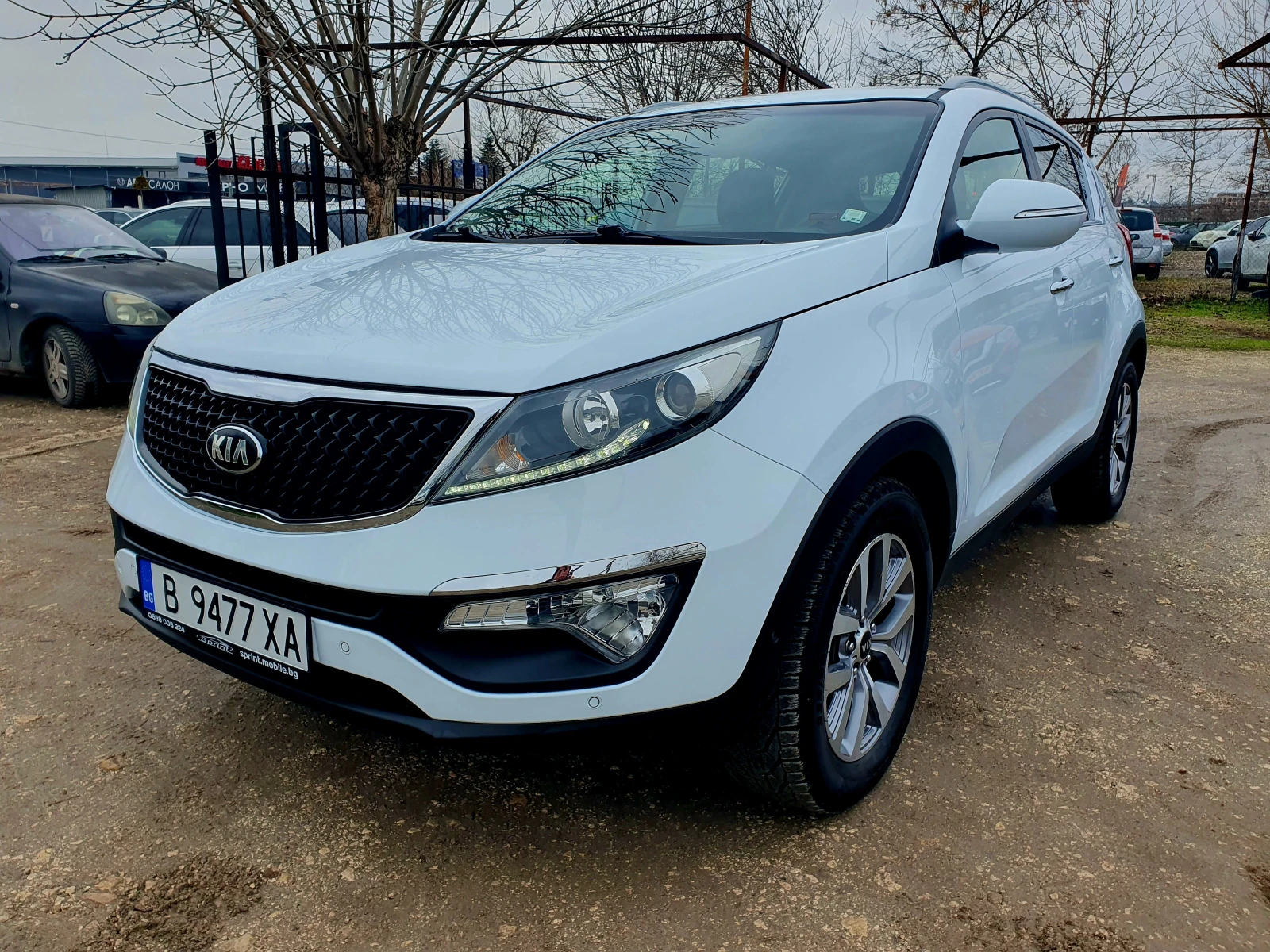 Kia Sportage 1.6i LED КАМЕРА NAVI ПОДГРЕВ НОВИ ЗИМНИ ГУМИ