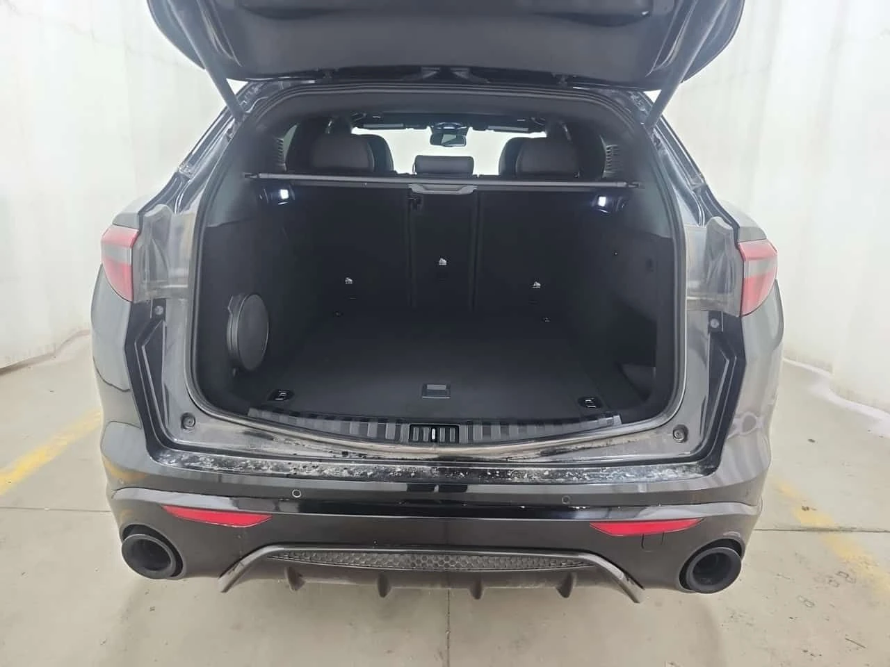 Alfa Romeo Stelvio * ESTREMA * CARFAX * БЕЗ ПЪРВОНАЧАЛНА ВНОСКА, снимка 14 - Автомобили и джипове - 54614982