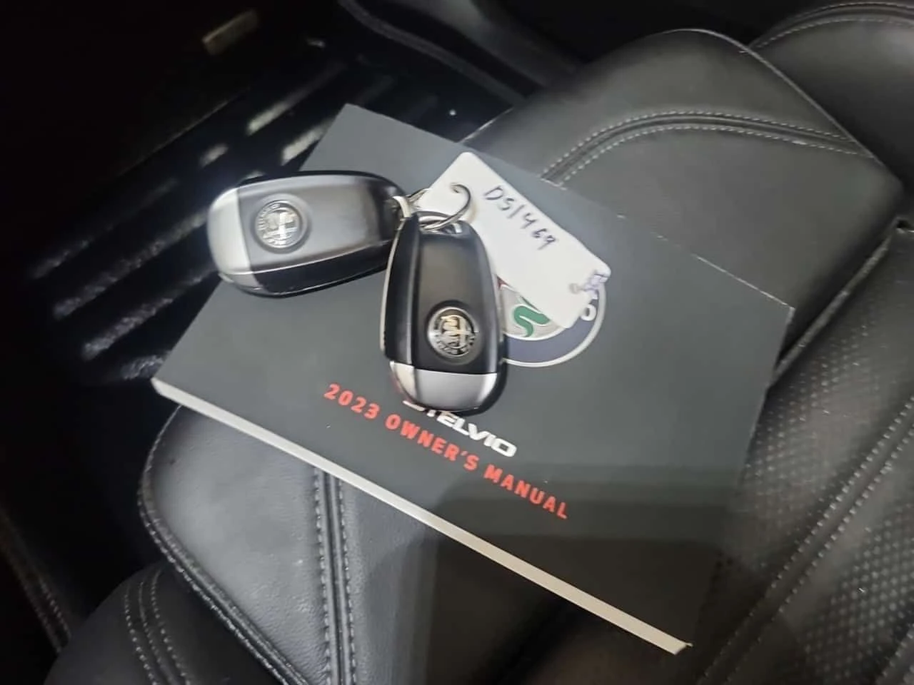 Alfa Romeo Stelvio * ESTREMA * CARFAX * БЕЗ ПЪРВОНАЧАЛНА ВНОСКА, снимка 8 - Автомобили и джипове - 54614982