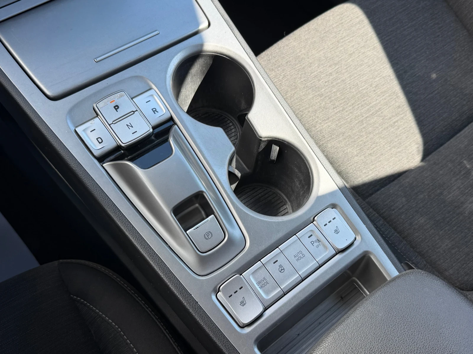 Hyundai Kona 42KW* , снимка 11 - Автомобили и джипове - 55326257