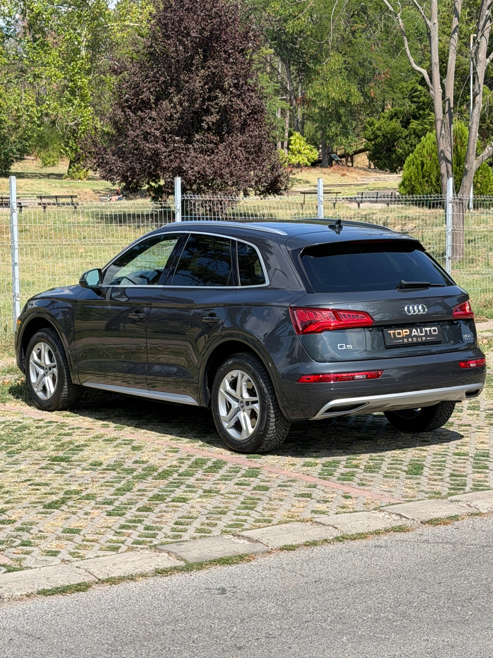 Audi Q5 2.0 TFSI /S-line/Matrix/Quattro/Digital/Pano/, снимка 6 - Автомобили и джипове - 55849965