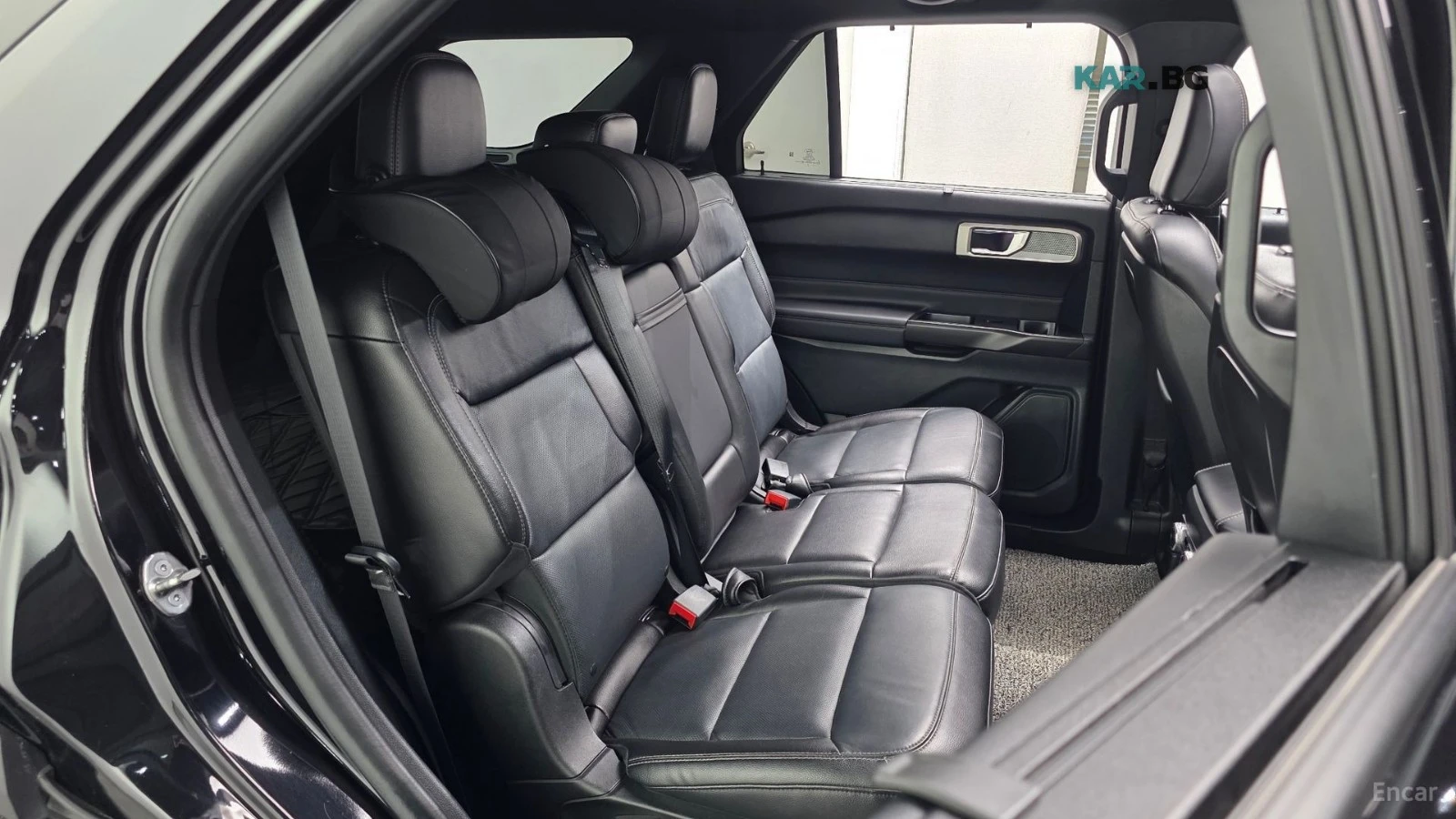Ford Explorer 3.0 PHEV* DISTRONIC* 360* ПОДГРЕВ* ОБДУХВАНЕ* , снимка 14 - Автомобили и джипове - 56222918