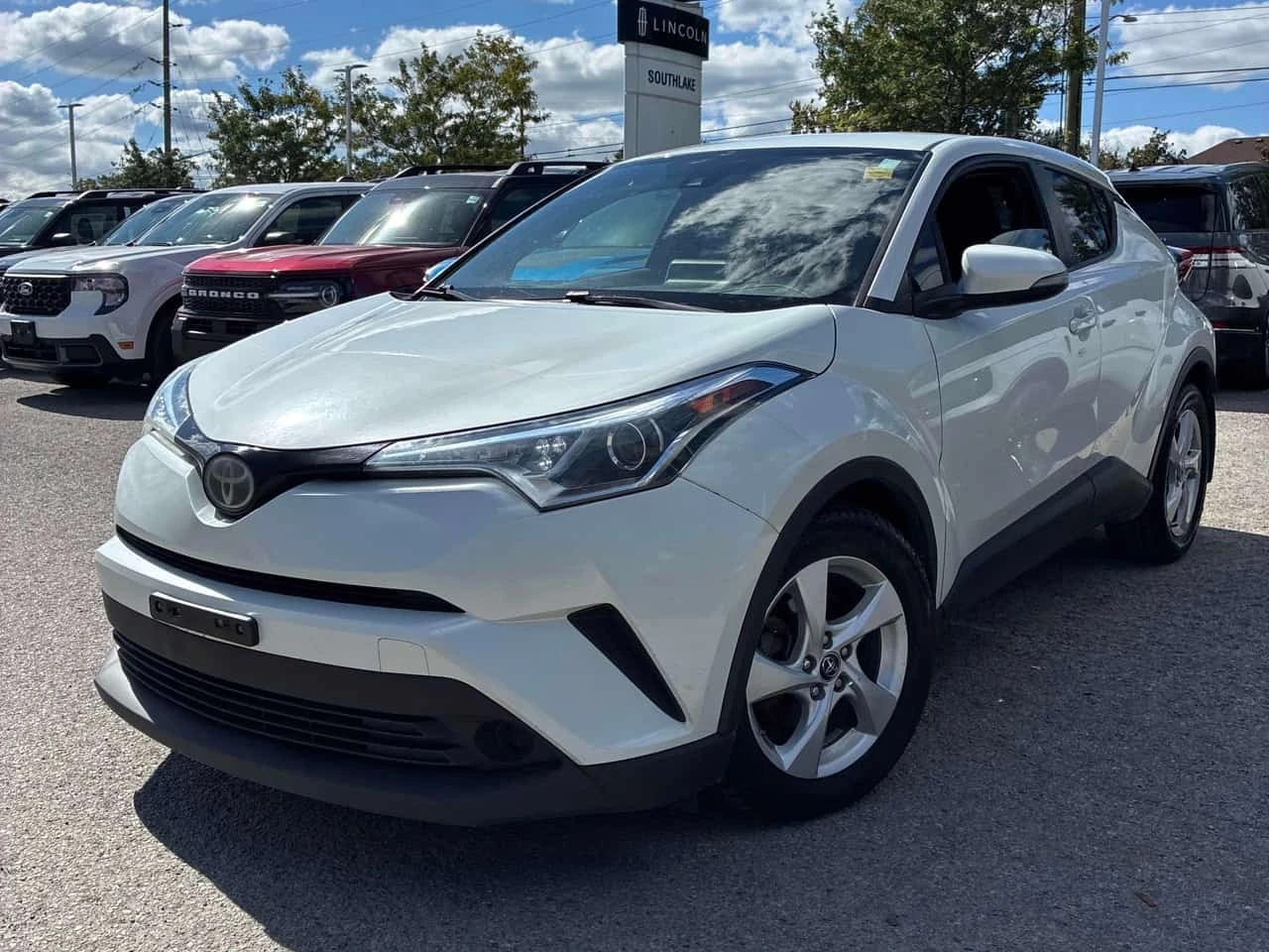 Toyota C-HR * FWD * CARFAX *  | Mobile.bg � ����������� 1
