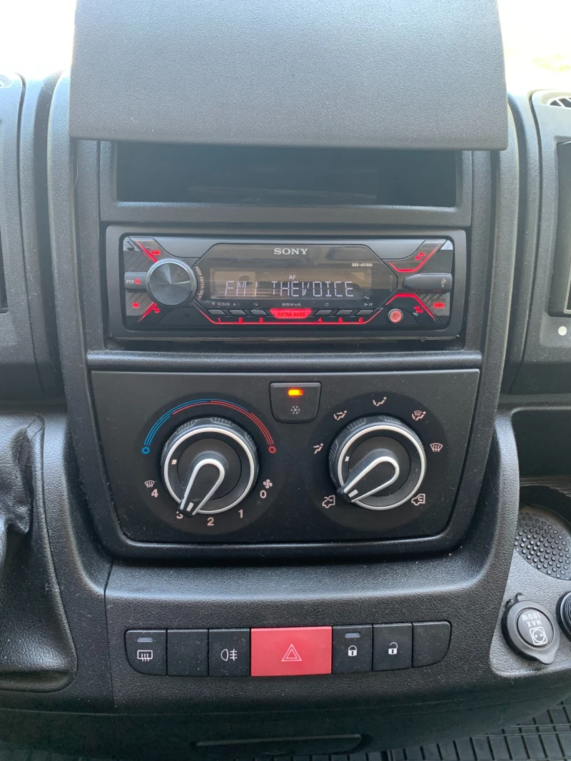 Peugeot Boxer 2.2HDI  КЛИМАТИК, снимка 6 - Бусове и автобуси - 52190908