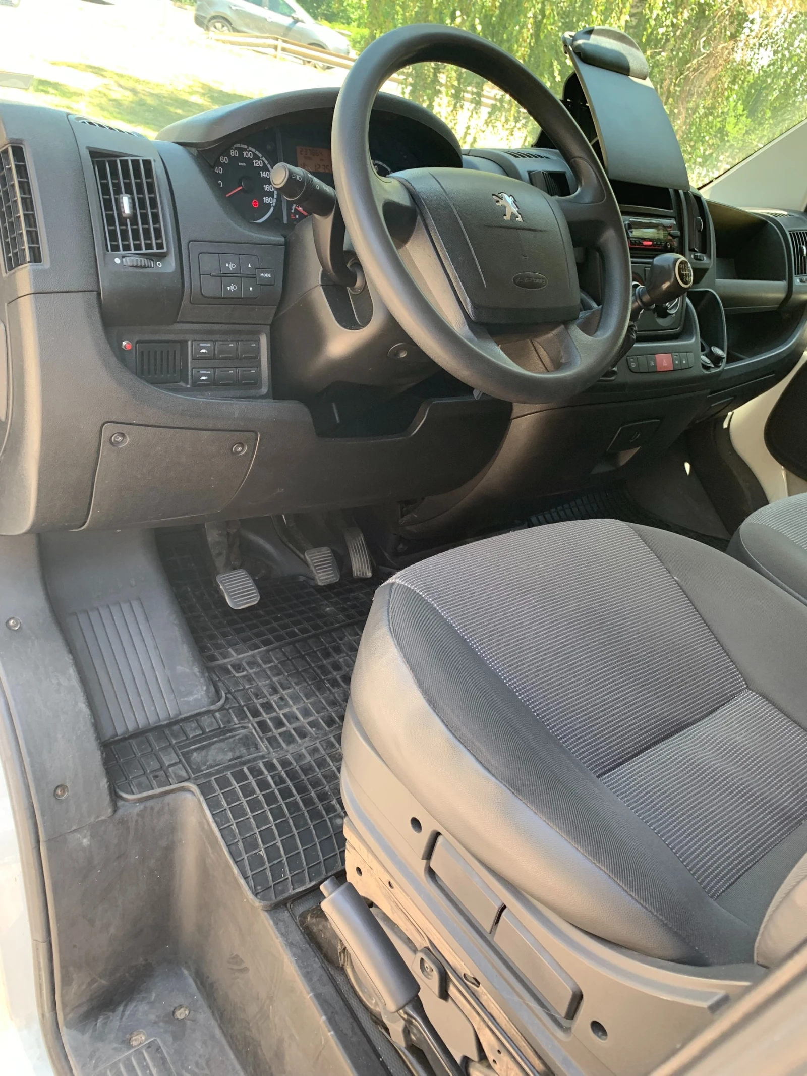 Peugeot Boxer 2.2HDI  КЛИМАТИК - изображение 10