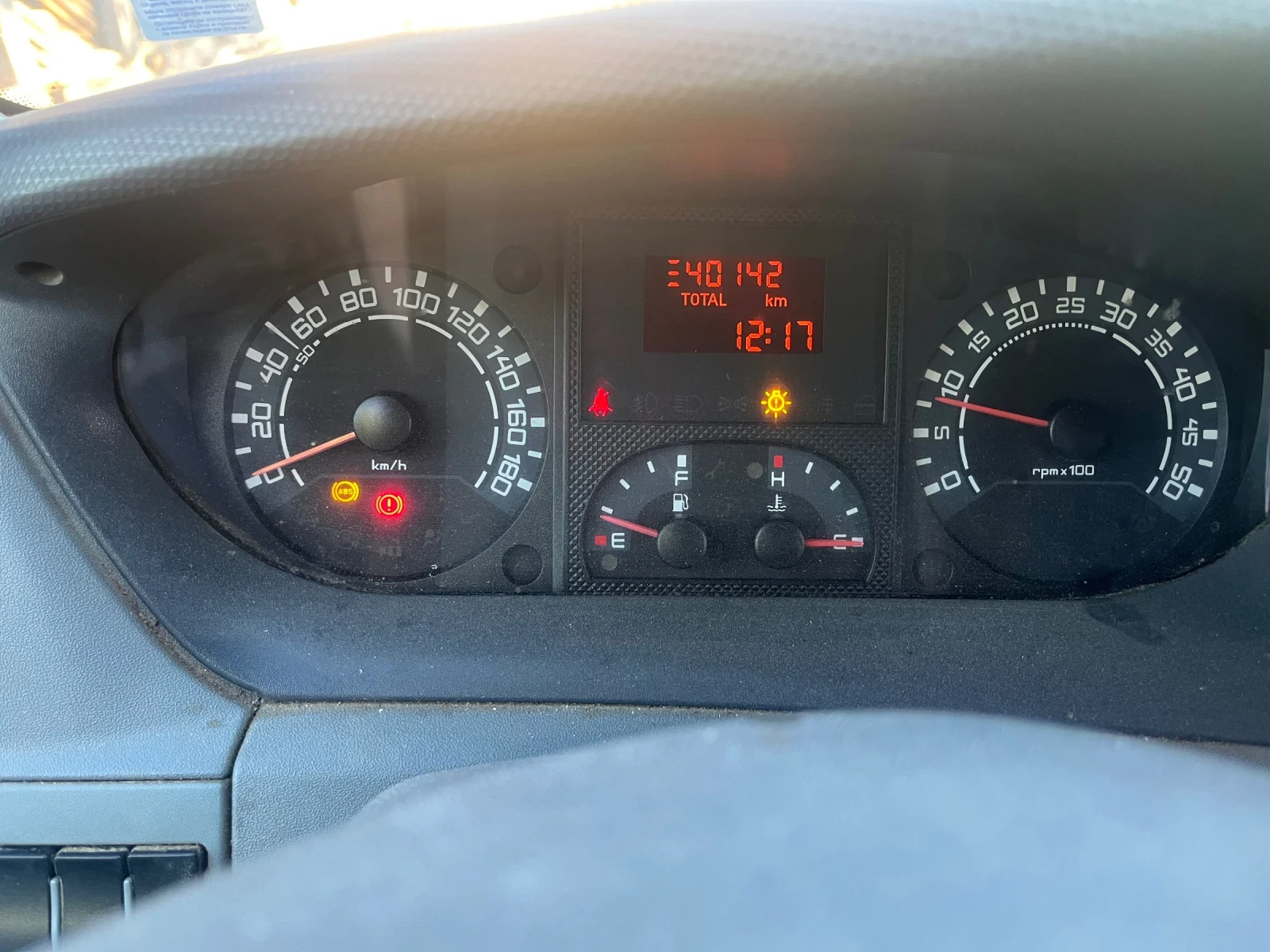 Iveco 35c15 Самосвал - изображение 4