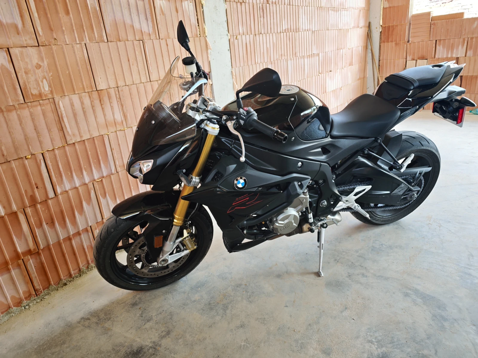 BMW S S1000R