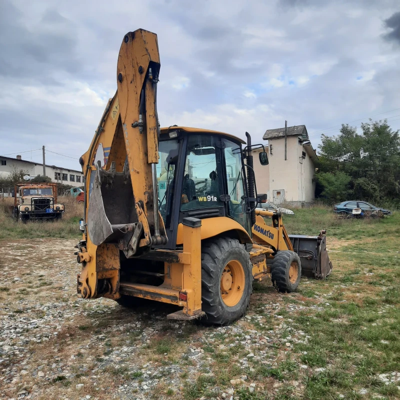 Багер Komatsu Wb91r-5 , снимка 3 - Индустриална техника - 52813846