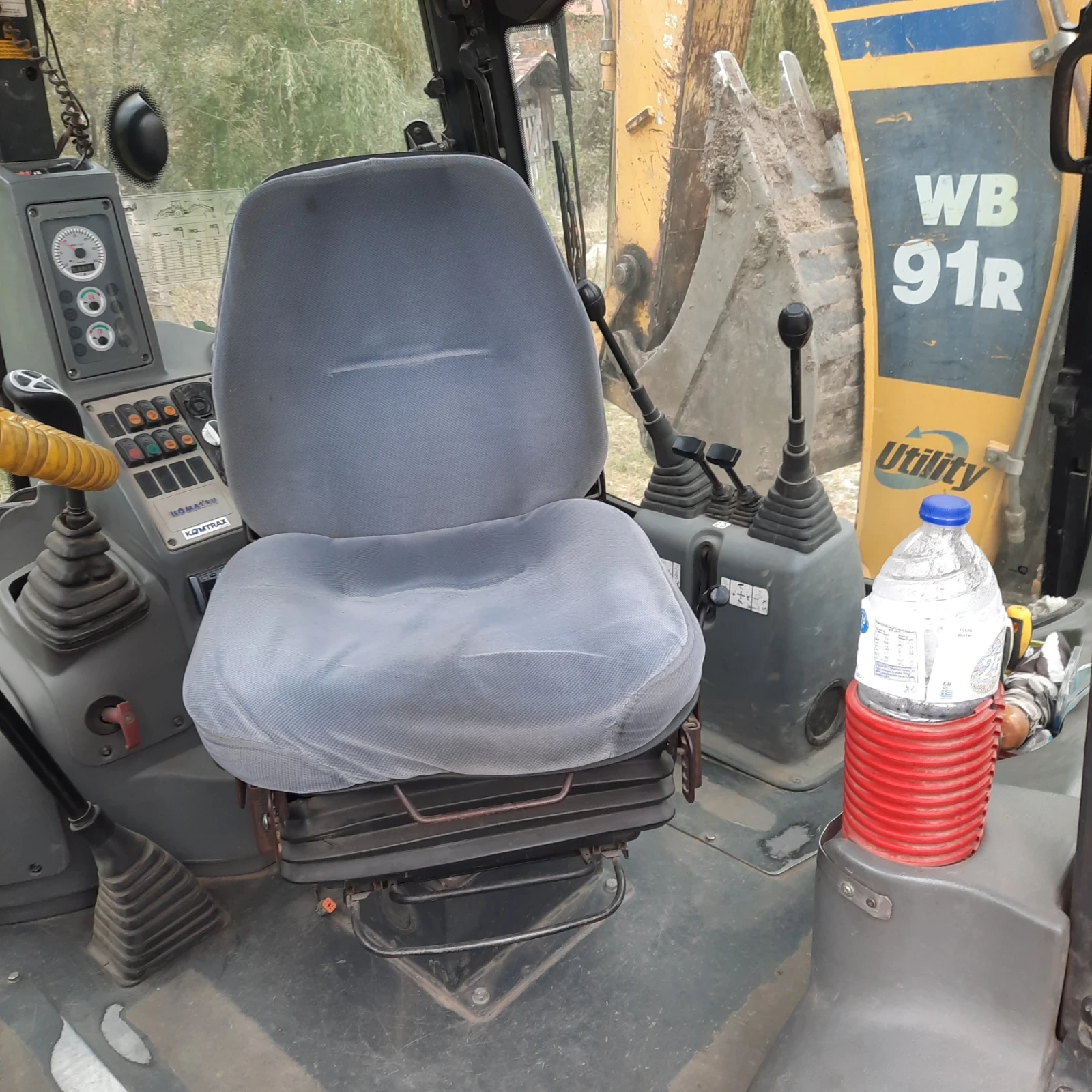 Багер Komatsu Wb91r-5  - изображение 7