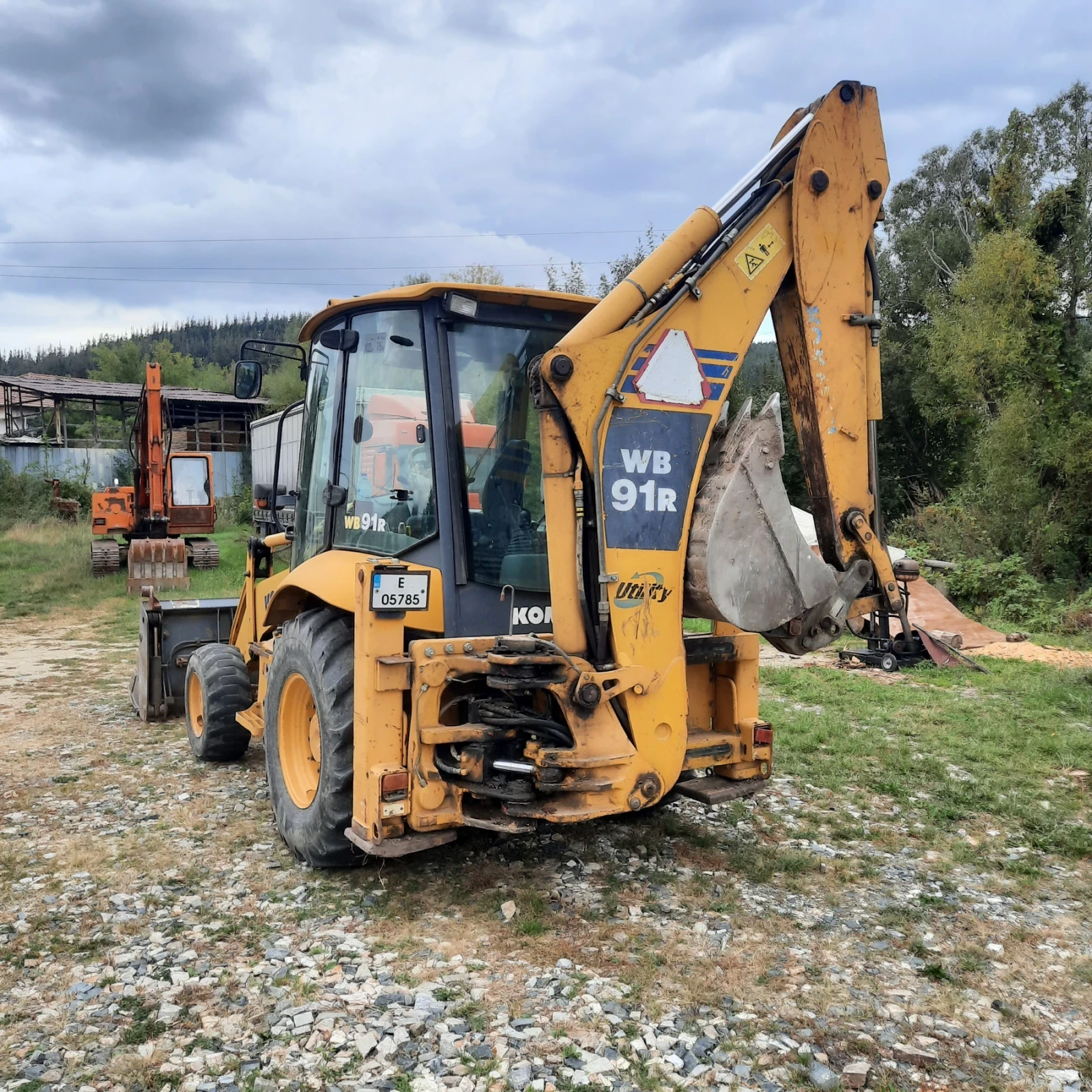 Багер Komatsu Wb91r-5  - изображение 4