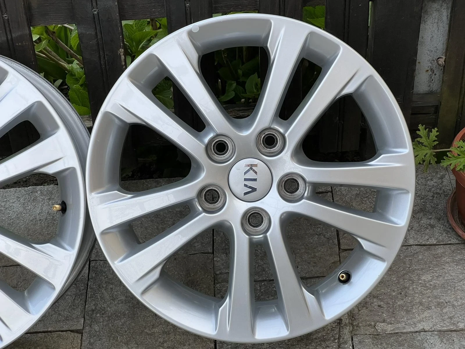 ������ �� Kia | Mobile.bg � ����������� 5