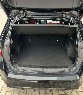 BMW iX1 xDrive30, снимка 11