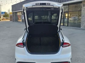 Kia Stinger, снимка 17