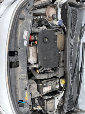 Peugeot 2008 1.5HDI/Automat/Euro6, снимка 8
