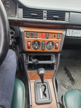 Mercedes-Benz 124 2.5 автомат на ЧАСТИ, снимка 2