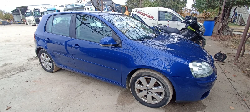 VW Golf 2.0, снимка 4 - Автомобили и джипове - 48315312