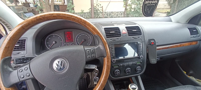 VW Golf 2.0, снимка 1 - Автомобили и джипове - 48315312