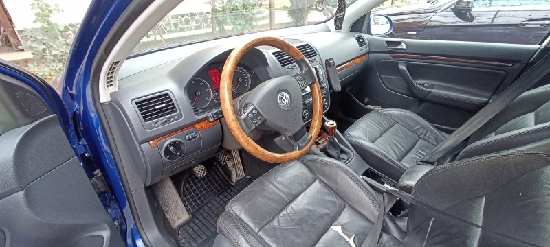 VW Golf 2.0, снимка 12 - Автомобили и джипове - 48315312