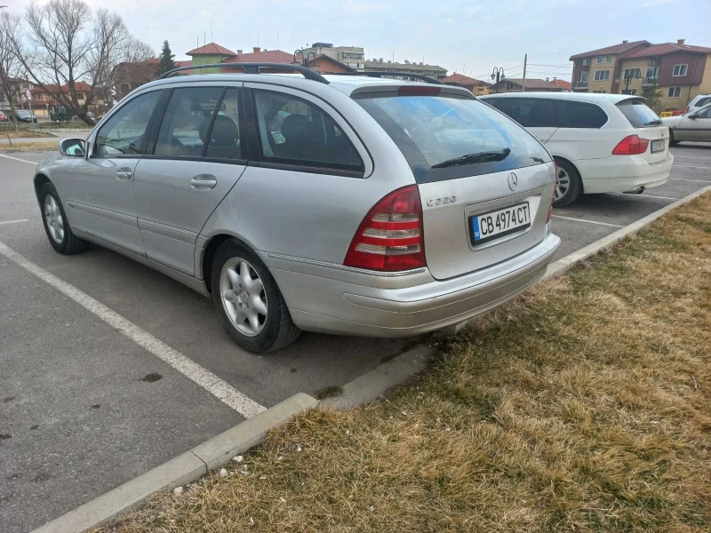 Mercedes-Benz C 220, снимка 6 - Автомобили и джипове - 48966526