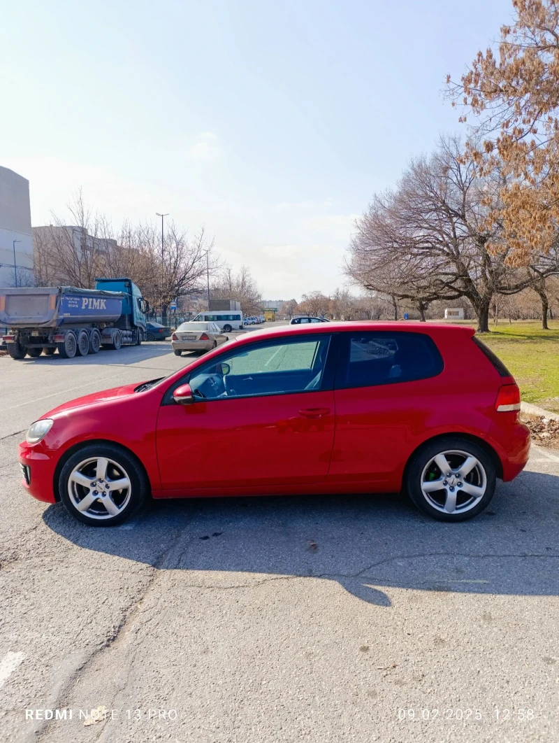 VW Golf 2.0D, снимка 7 - Автомобили и джипове - 49043600