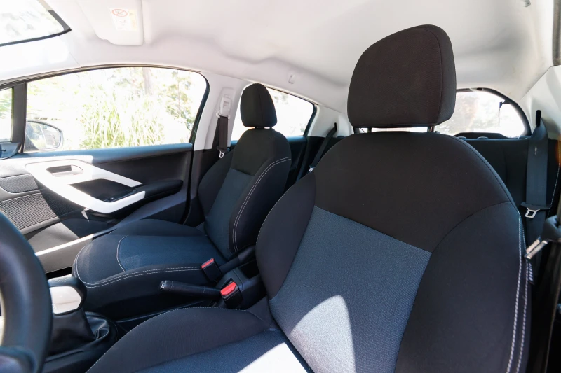 Peugeot 208, снимка 16 - Автомобили и джипове - 53111067