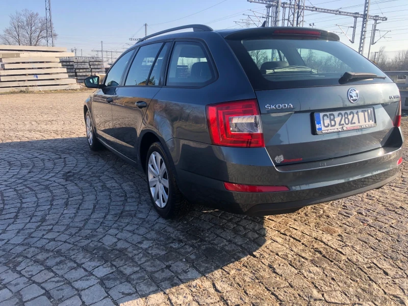 Skoda Octavia, снимка 4 - Автомобили и джипове - 53241324