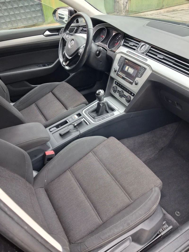 VW Passat 2.0 TDI ШЕСТ СКОРОСТИ, снимка 15 - Автомобили и джипове - 53483032