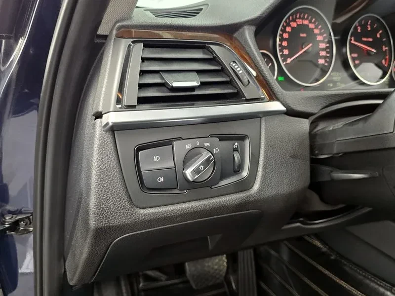 BMW 320 d, снимка 16 - Автомобили и джипове - 54589711