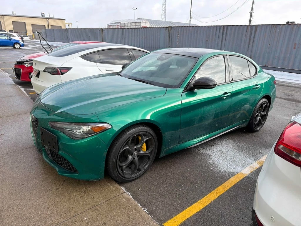 Alfa Romeo Giulia * Estrema * CARFAX * БЕЗ ПЪРВОНАЧАЛНА ВНОСКА, снимка 1