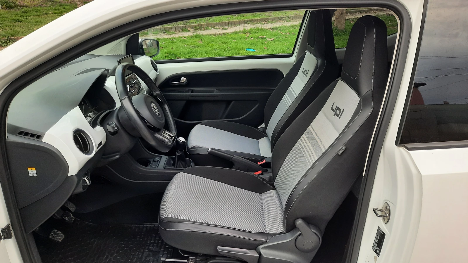 VW Up White Edition - изображение 5